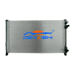 Radiator pro Lexus IS200t MMXVI Mt